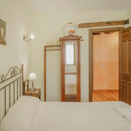 La Cardenuela Gospodarstwo wiejskie Burgo